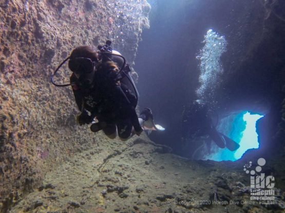 Swimthrough at Stewart Island Burma Diving