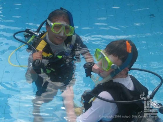 Thai PADI Instructor IDC Candidate in the pool
